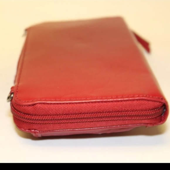 The Sak Red Leather Clutch Large Smartphone Wallet Zip Around Wristlet crossbody - Picture 4 of 15